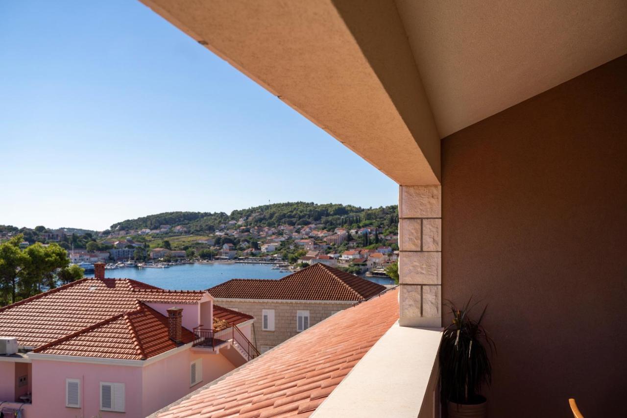 House Fidulic - Penthouse The View Lumbarda Exterior foto